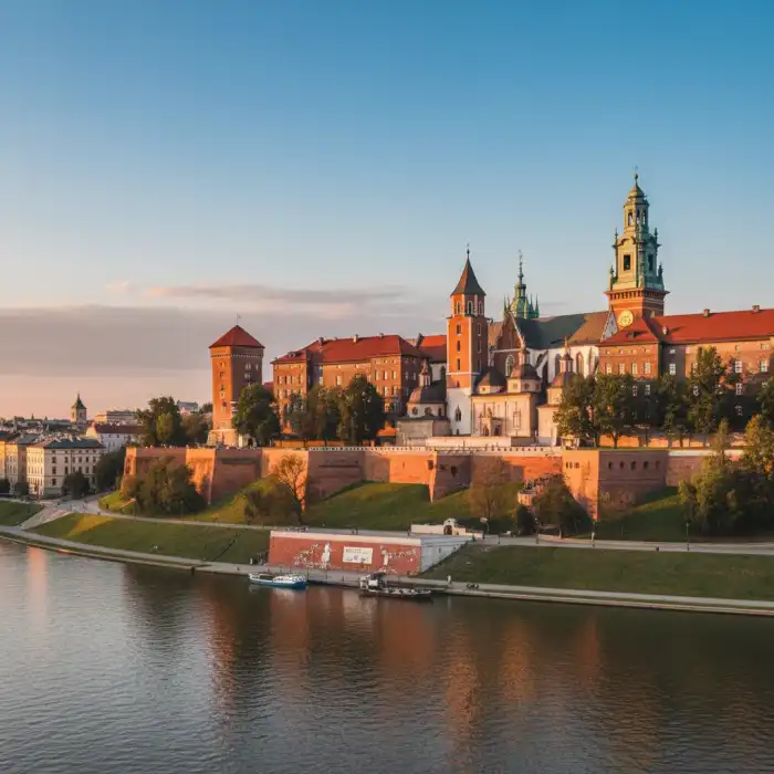 Kraków zwiedzanie: przewodnik po atrakcjach, które warto zobaczyć w weekend